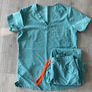 Figs Scrub set in Teal with Orange Accent